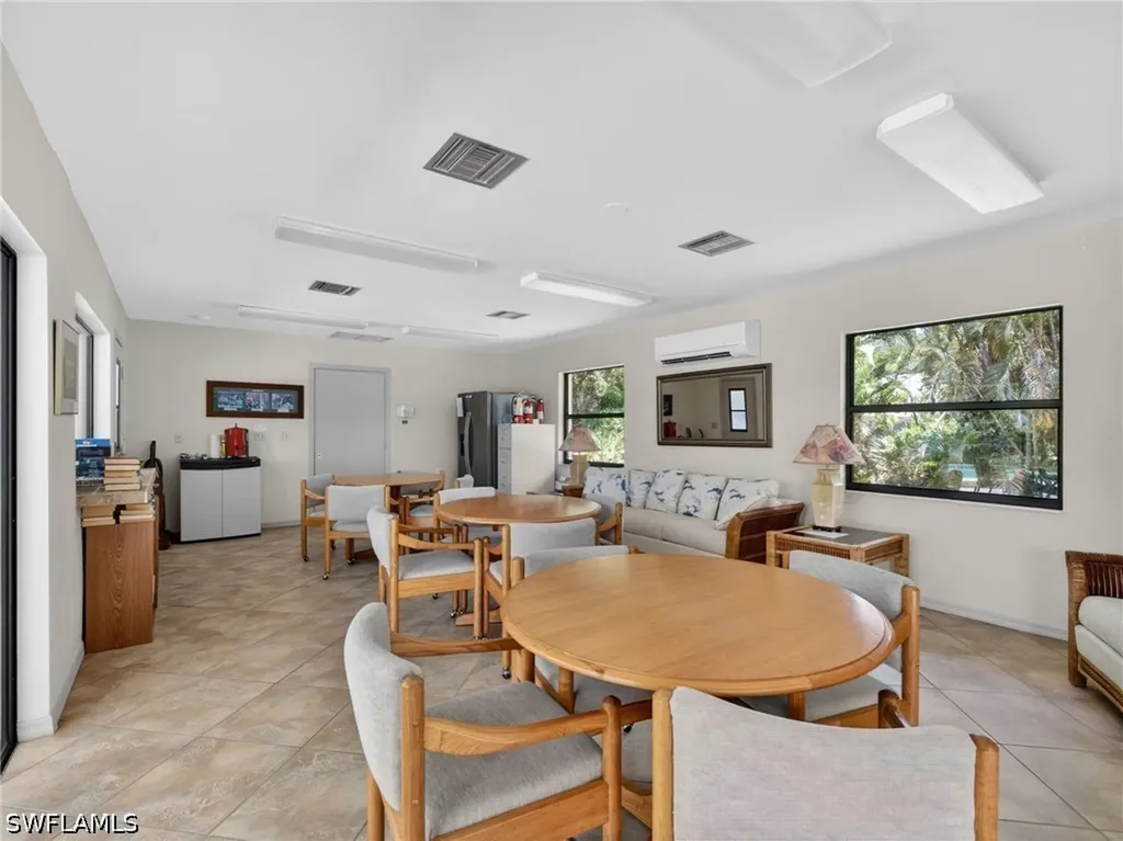 2278 Royal Lane Naples FL 34112