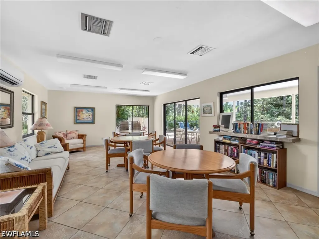2278 Royal Lane Naples FL 34112