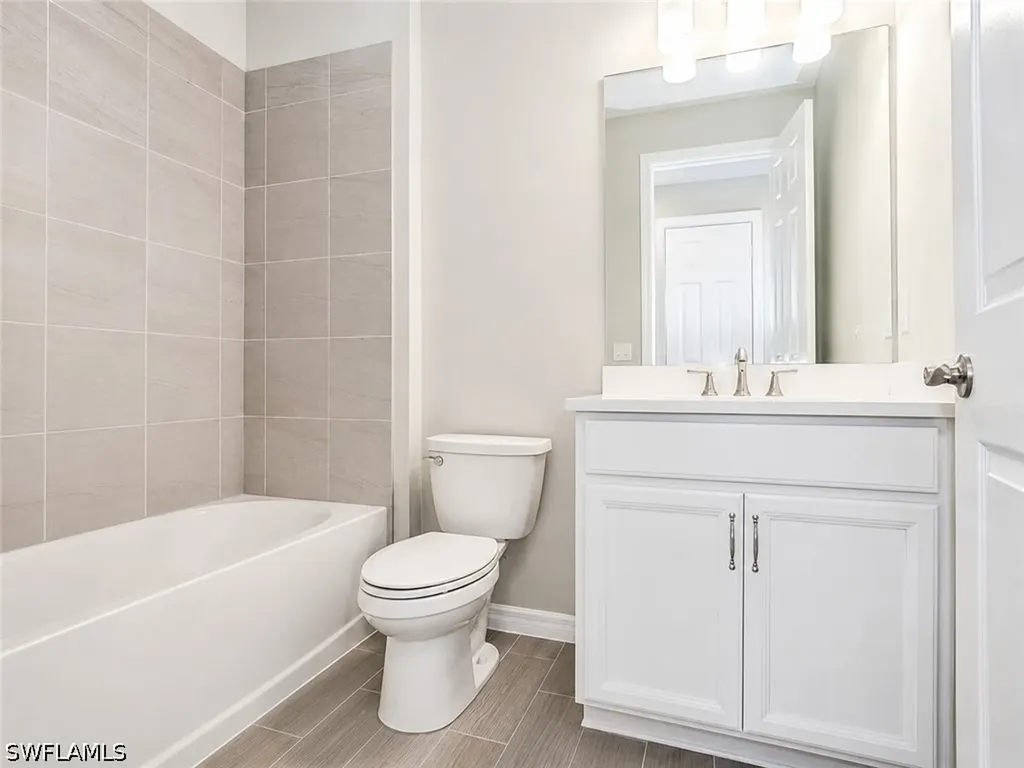 1264 Enbrook Loop Naples FL 34114