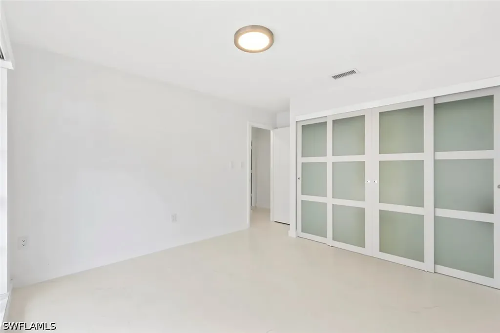 879 Meadowland Drive Naples FL 34108