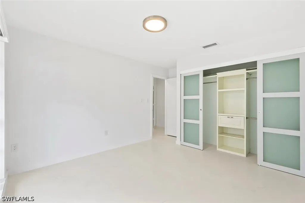 879 Meadowland Drive Naples FL 34108