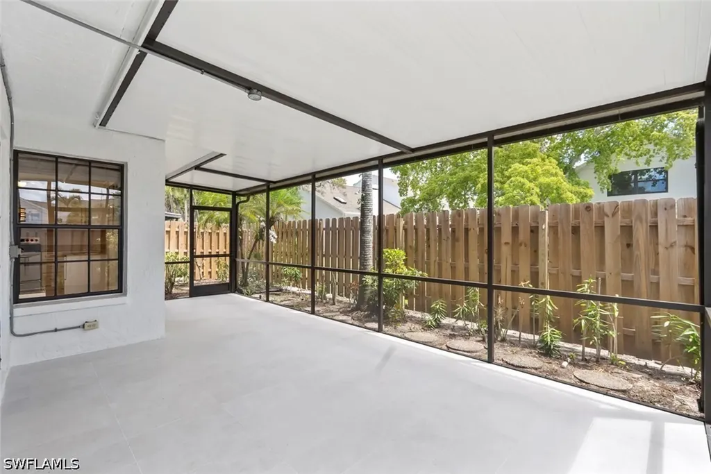 879 Meadowland Drive Naples FL 34108