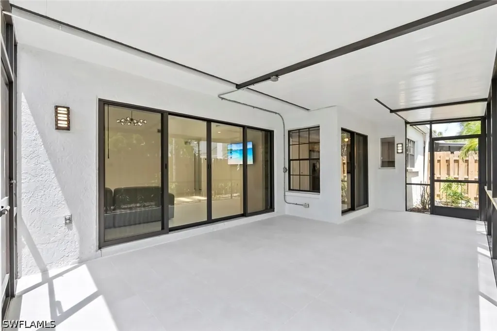 879 Meadowland Drive Naples FL 34108