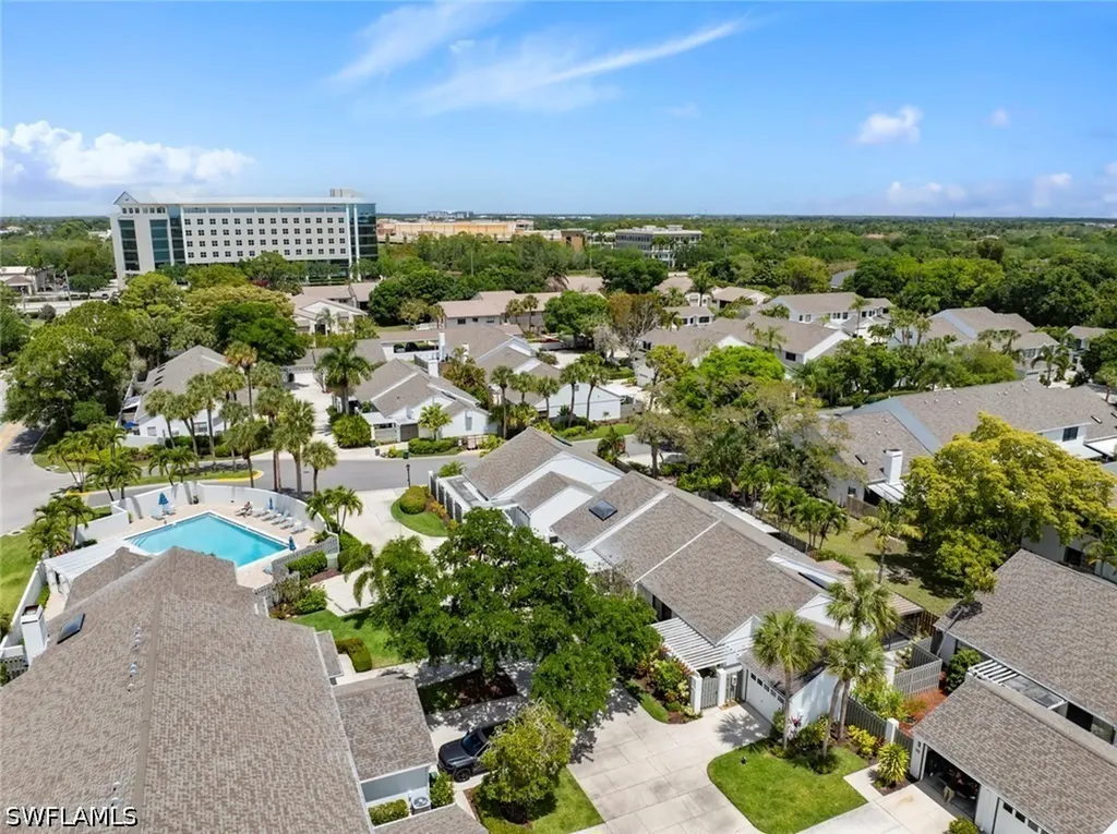 879 Meadowland Drive Naples FL 34108