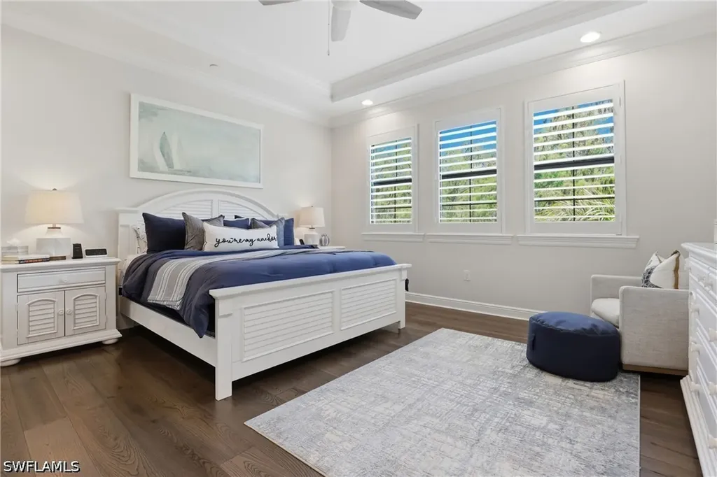 16378 Viansa Way Naples FL 34110