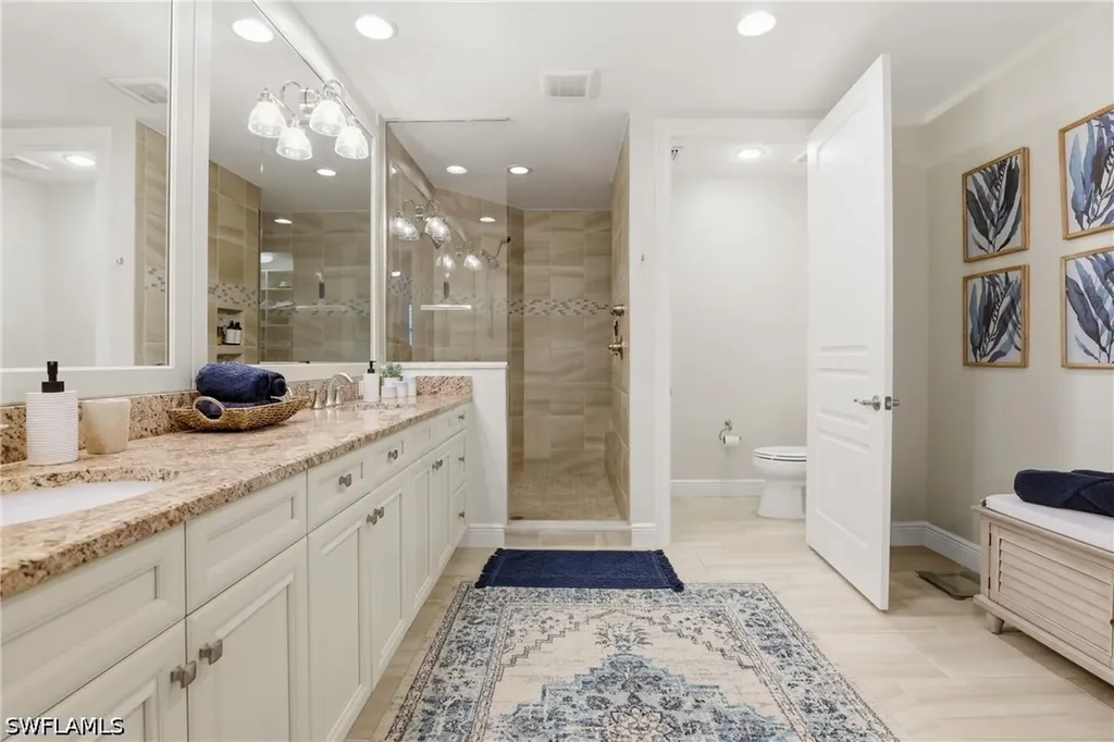 16378 Viansa Way Naples FL 34110