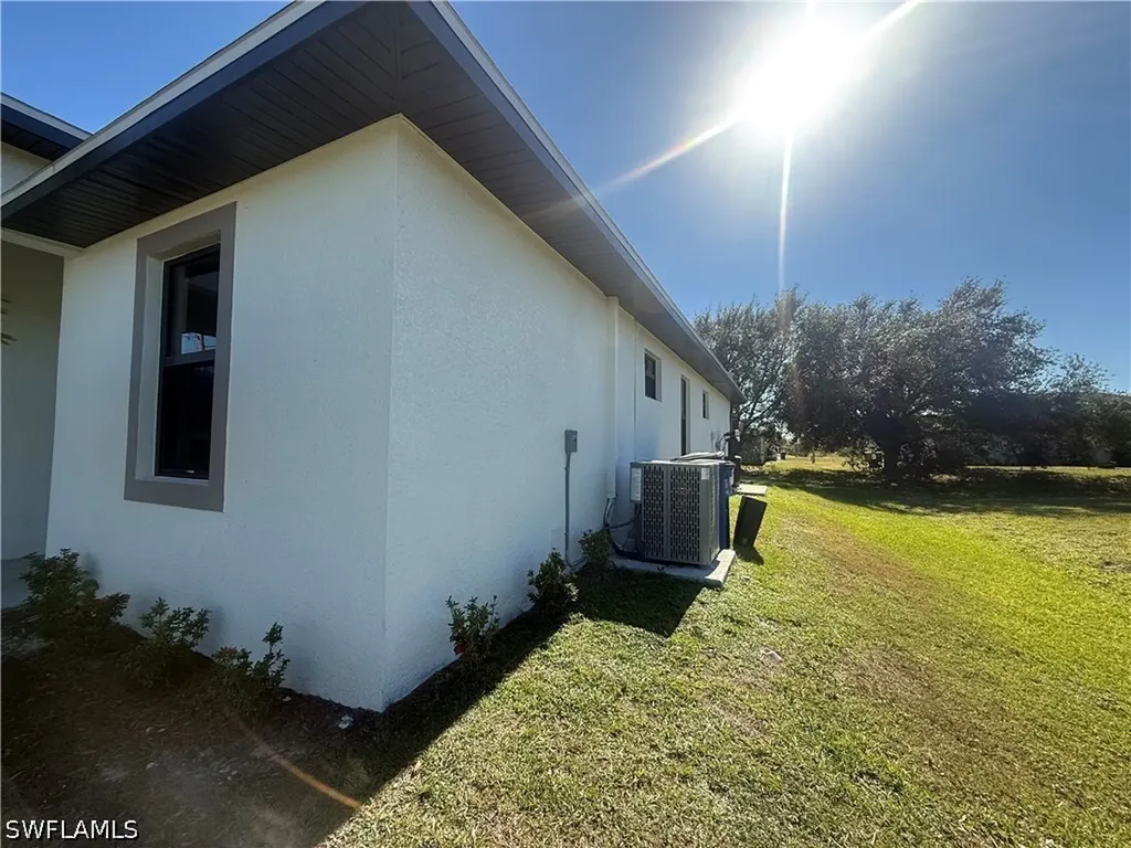 136-138 Pullman Street Lehigh Acres FL 33974
