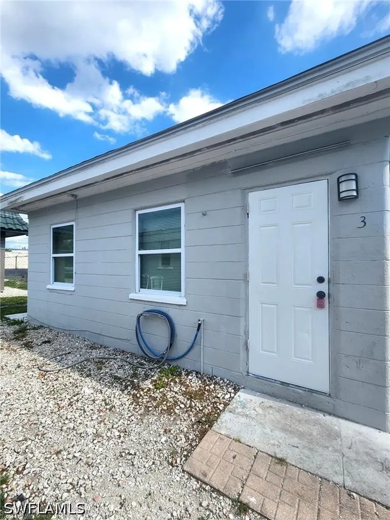 2996 Francis Avenue Naples FL 34112