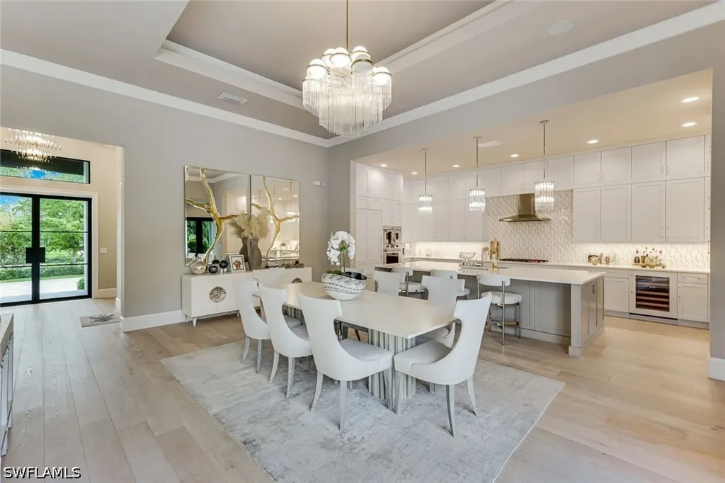 760 Park Shore Drive Naples FL 34103