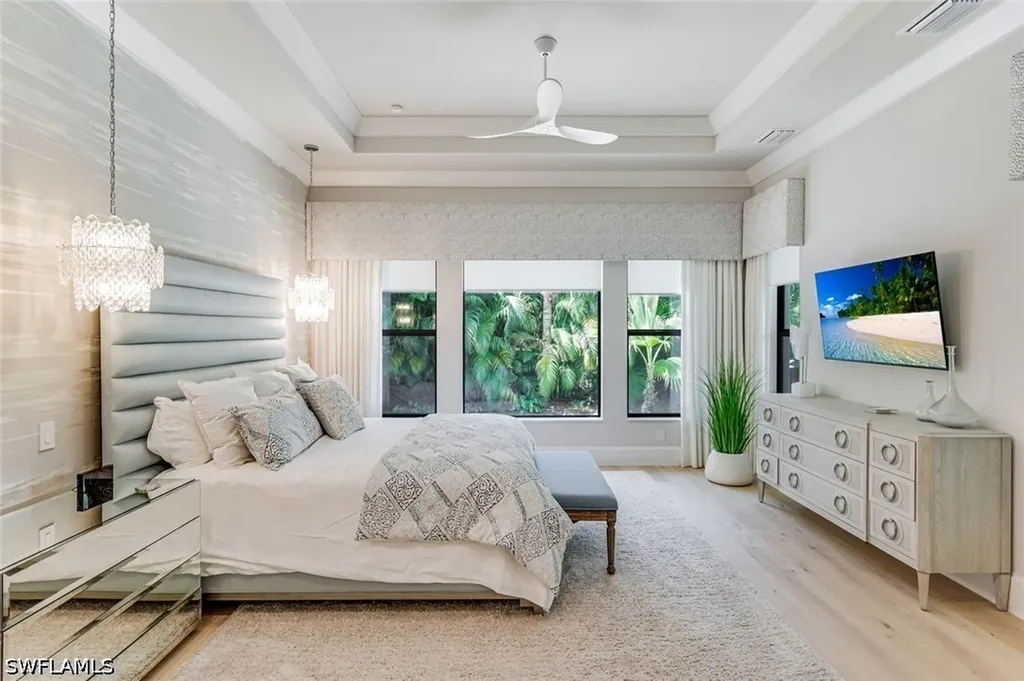 760 Park Shore Drive Naples FL 34103
