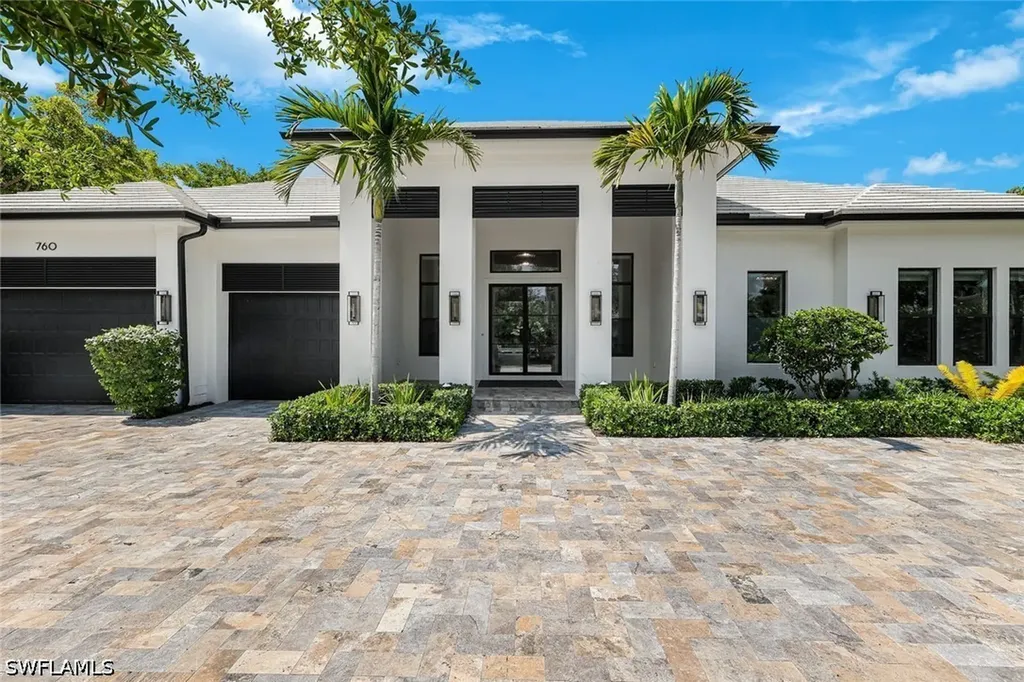760 Park Shore Drive Naples FL 34103