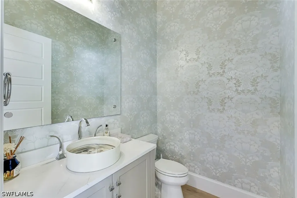 760 Park Shore Drive Naples FL 34103