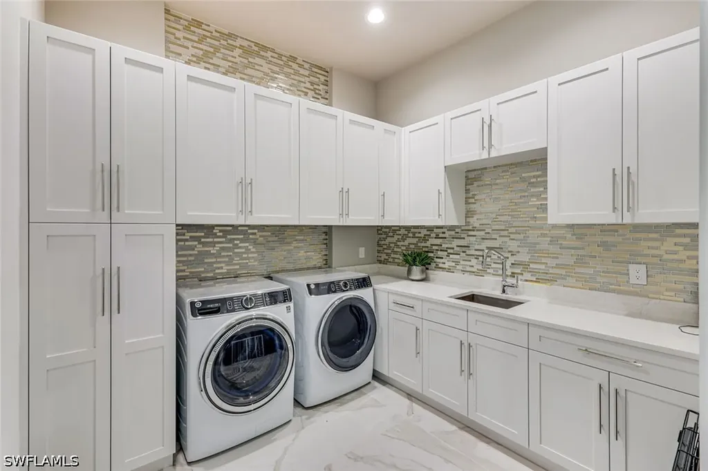 760 Park Shore Drive Naples FL 34103