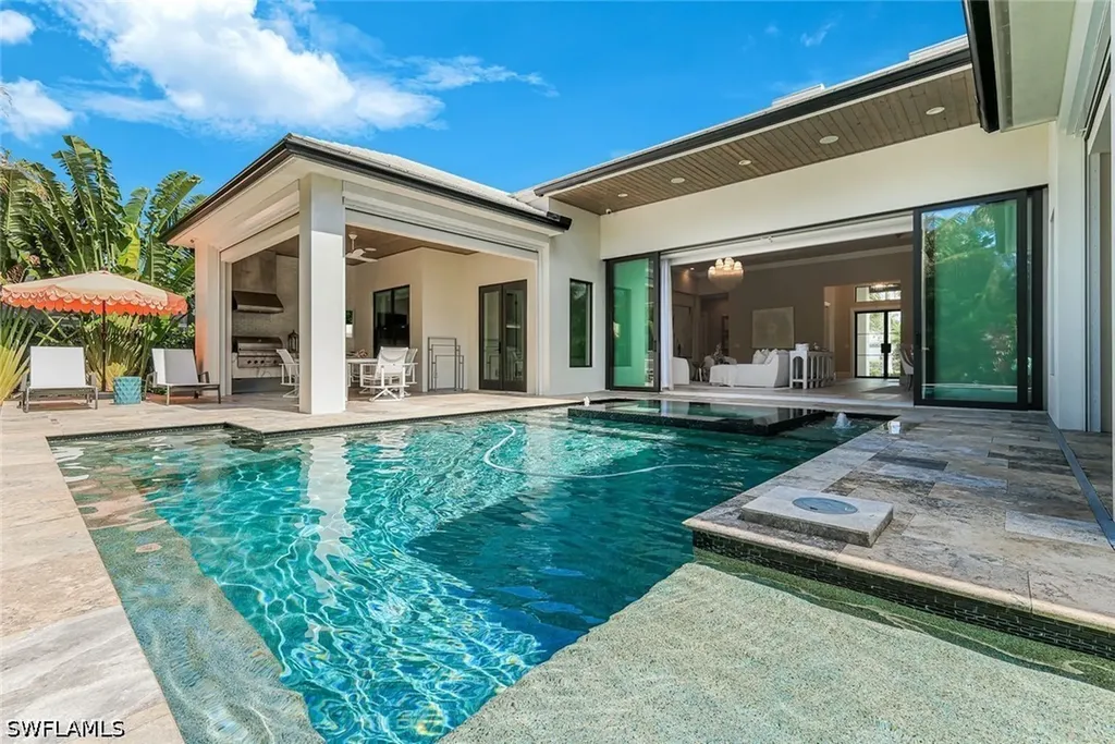 760 Park Shore Drive Naples FL 34103