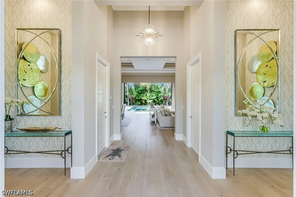 760 Park Shore Drive Naples FL 34103