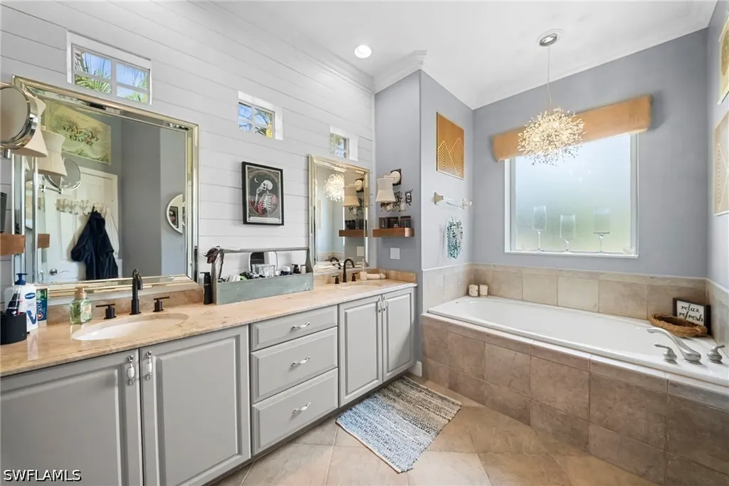 7933 Founders Circle Naples FL 34104
