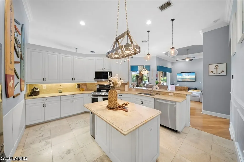 7933 Founders Circle Naples FL 34104