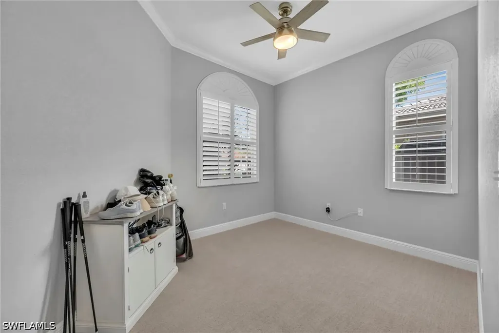 3557 Periwinkle Way Naples FL 34114