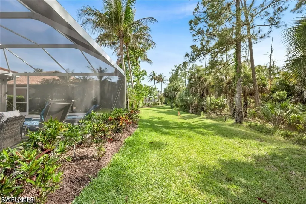 3557 Periwinkle Way Naples FL 34114