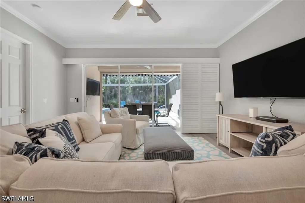 3557 Periwinkle Way Naples FL 34114