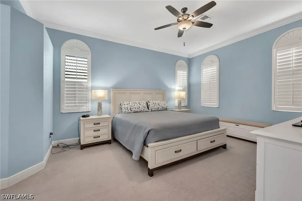3557 Periwinkle Way Naples FL 34114