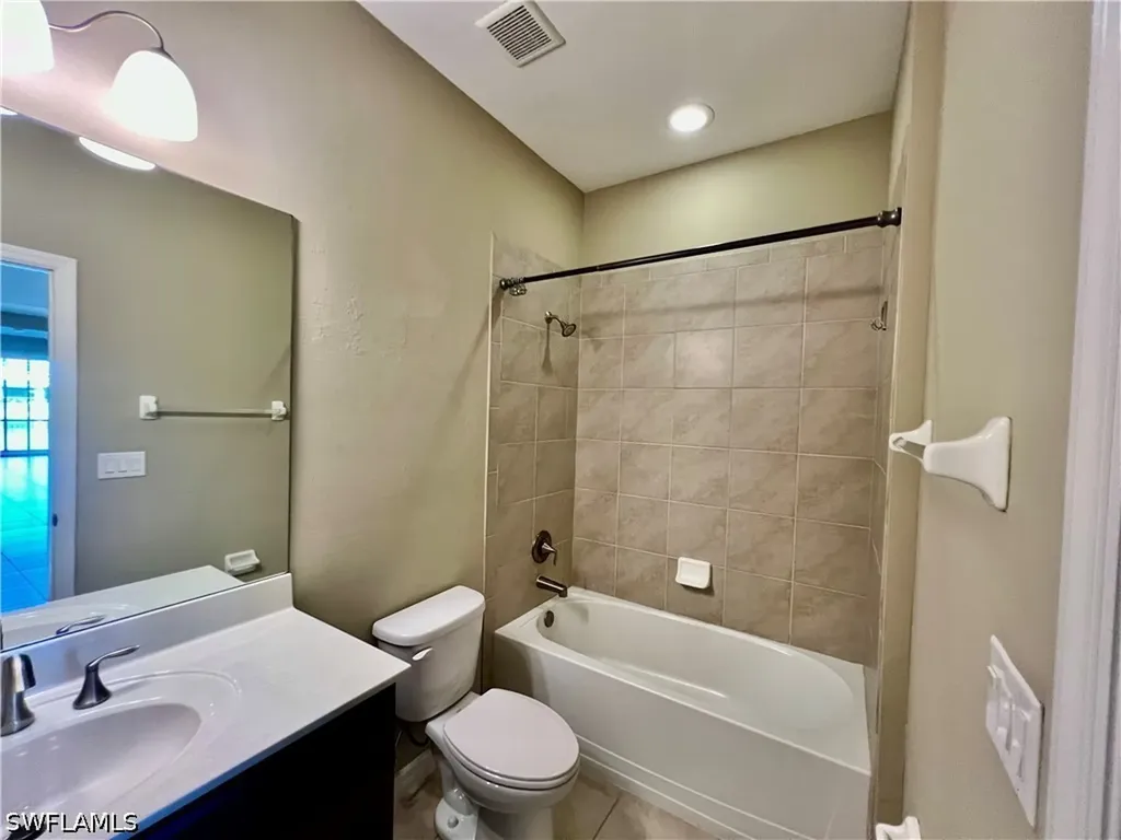 3889 Dunnster Court Fort Myers FL 33916