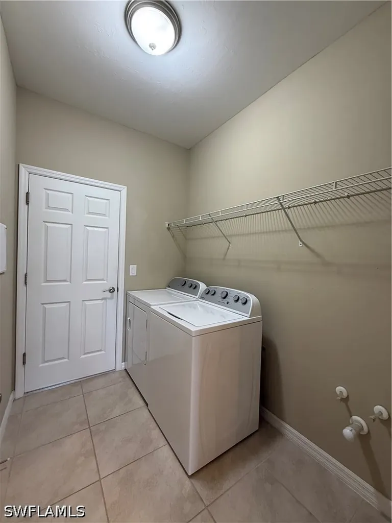 3889 Dunnster Court Fort Myers FL 33916