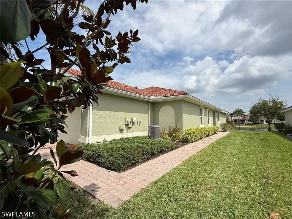 3889 Dunnster Court Fort Myers FL 33916