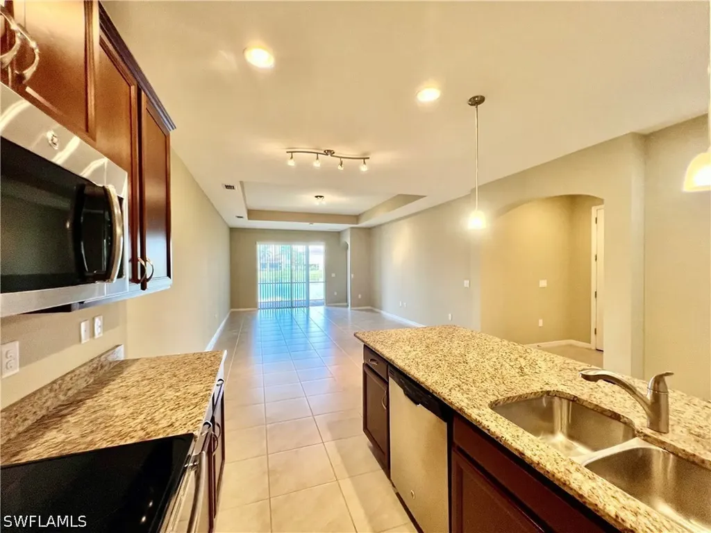 3889 Dunnster Court Fort Myers FL 33916