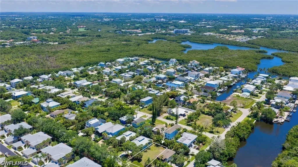 718 Pan Am Avenue Naples FL 34110