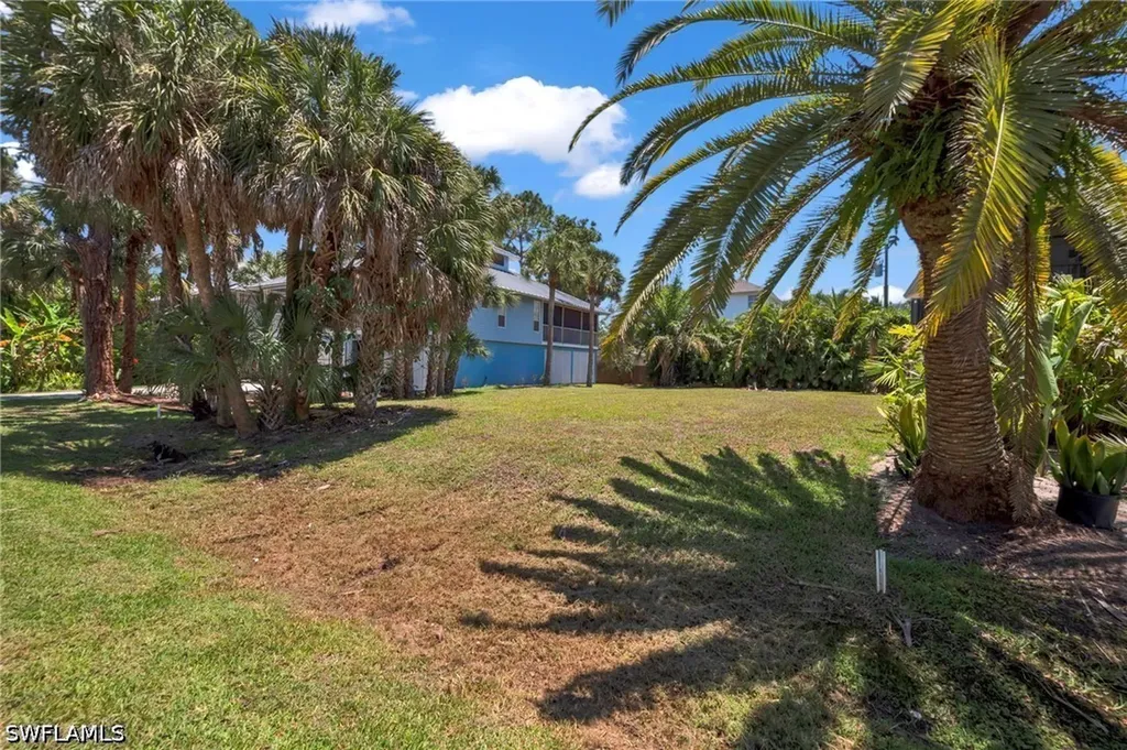 718 Pan Am Avenue Naples FL 34110