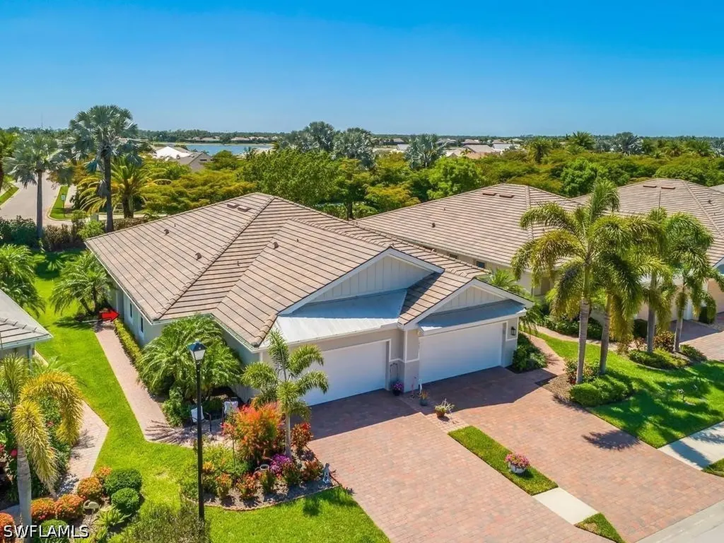 14867 Edgewater Circle Naples FL 34114