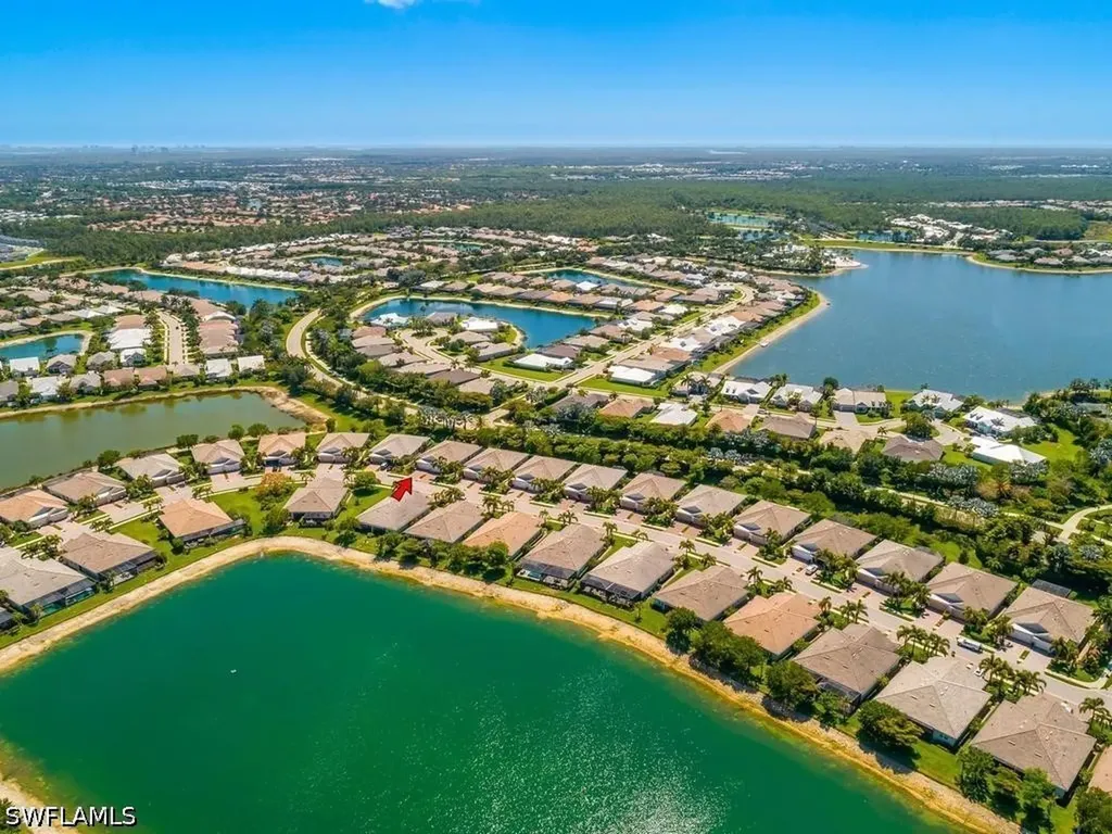 14867 Edgewater Circle Naples FL 34114