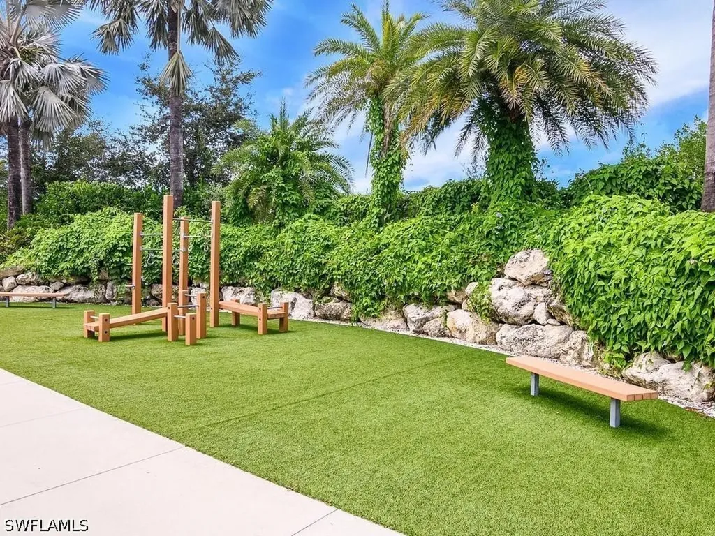 14867 Edgewater Circle Naples FL 34114