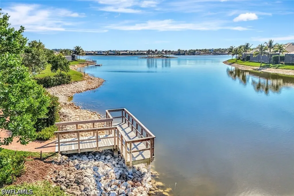 14867 Edgewater Circle Naples FL 34114