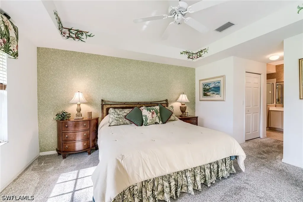 1940 Willow Bend Circle Naples FL 34109
