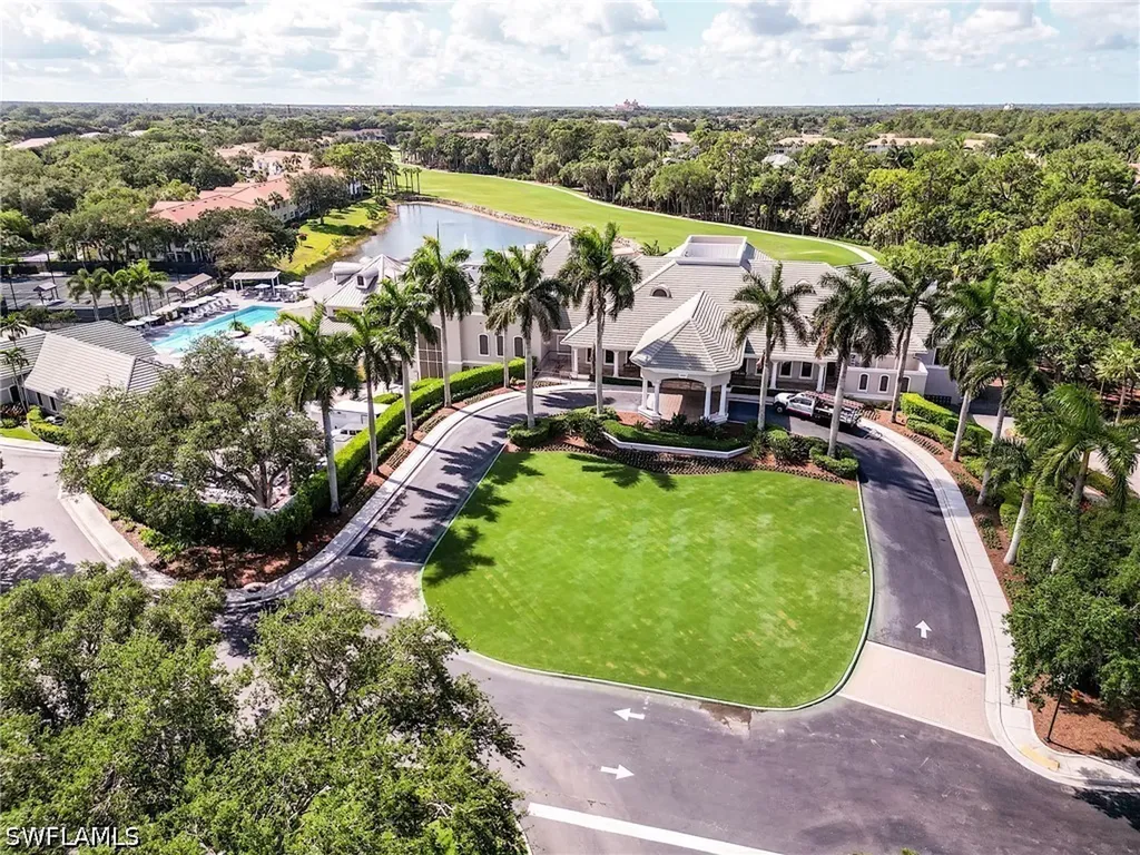 1940 Willow Bend Circle Naples FL 34109