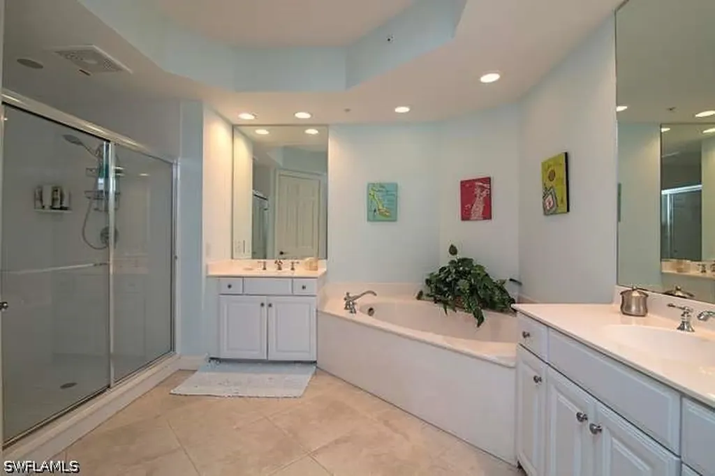 295 Grande Way Naples FL 34110