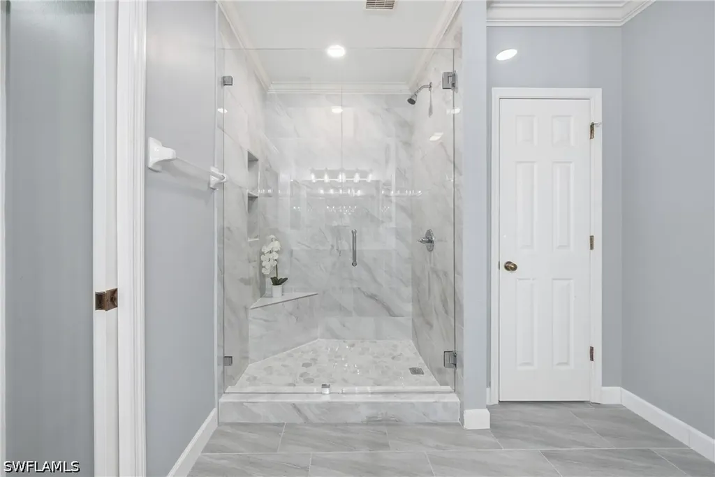 15078 Topsail Court Naples FL 34119