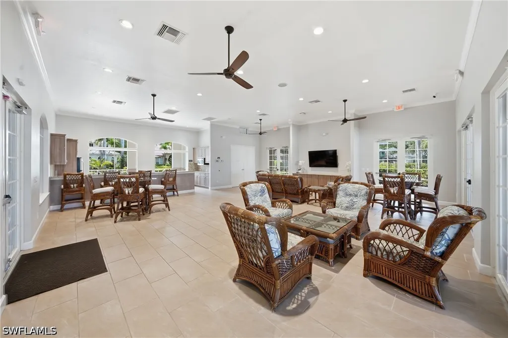 15078 Topsail Court Naples FL 34119