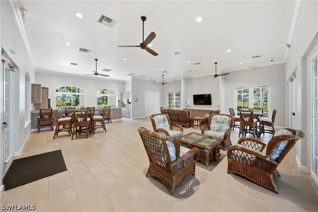 15078 Topsail Court Naples FL 34119
