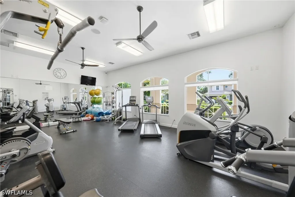 15078 Topsail Court Naples FL 34119
