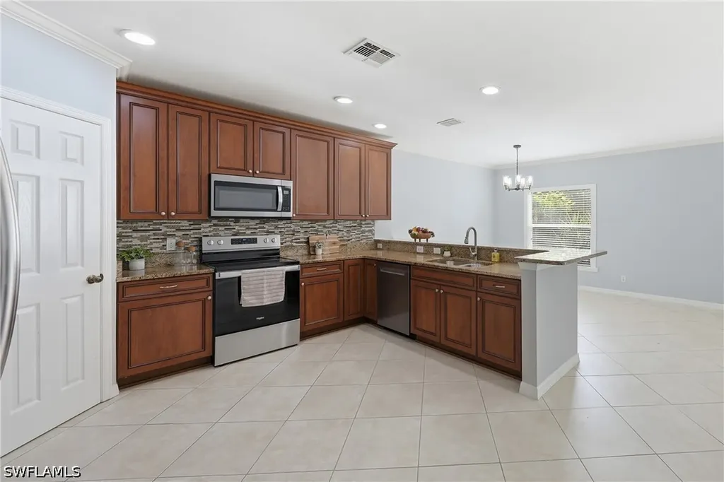 15078 Topsail Court Naples FL 34119
