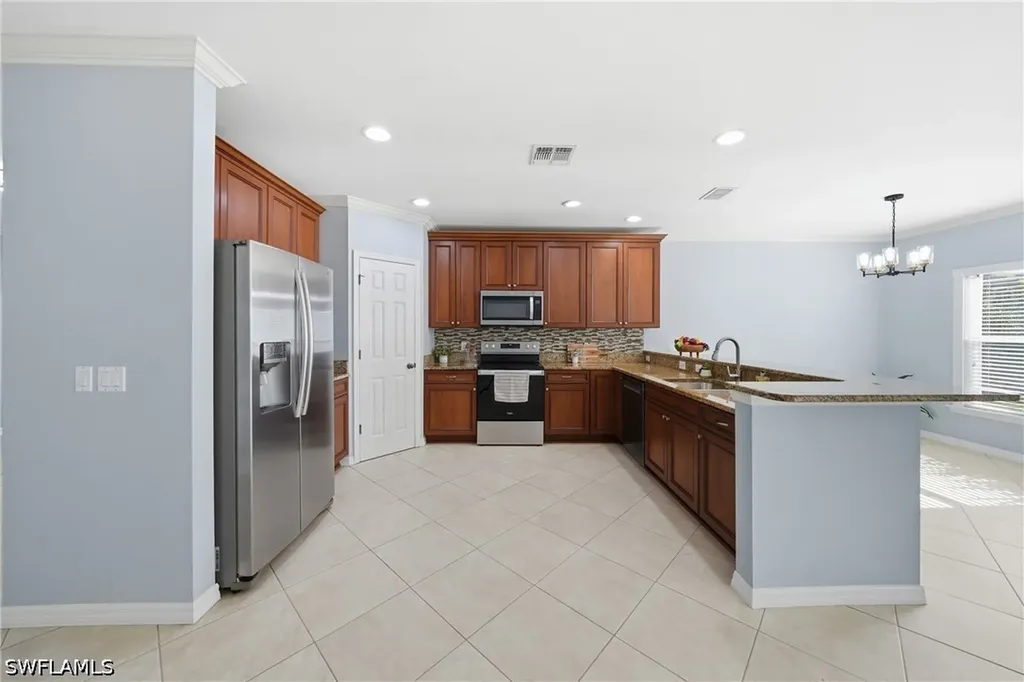 15078 Topsail Court Naples FL 34119