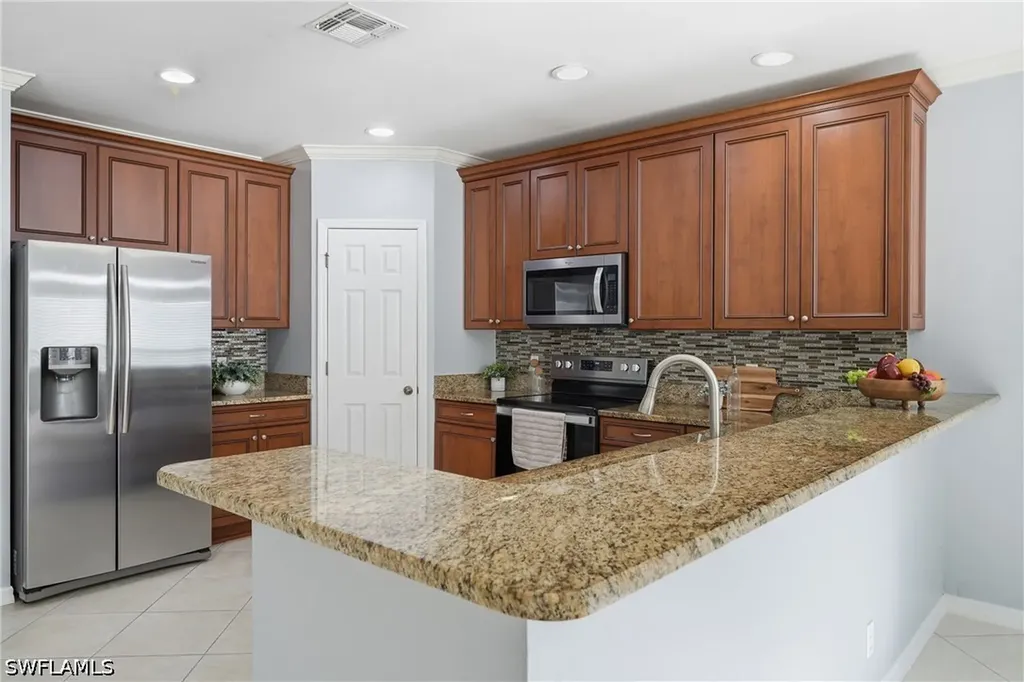 15078 Topsail Court Naples FL 34119