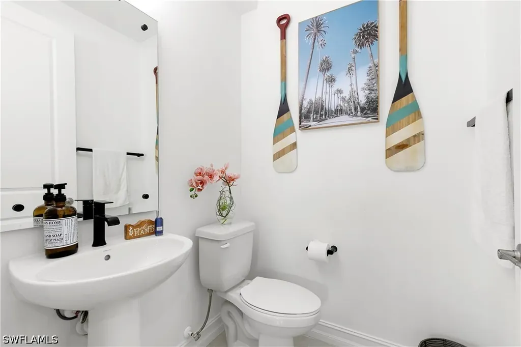 7578 Rockefeller Drive Naples FL 34119