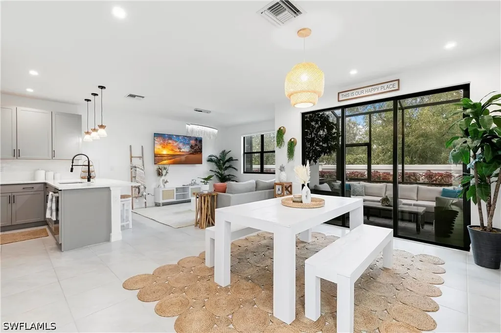 7578 Rockefeller Drive Naples FL 34119