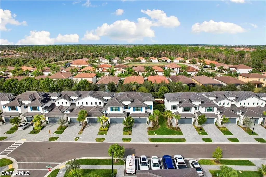 7578 Rockefeller Drive Naples FL 34119