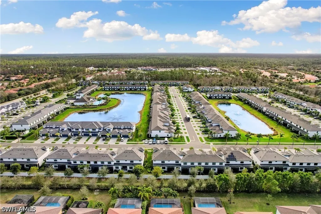 7578 Rockefeller Drive Naples FL 34119