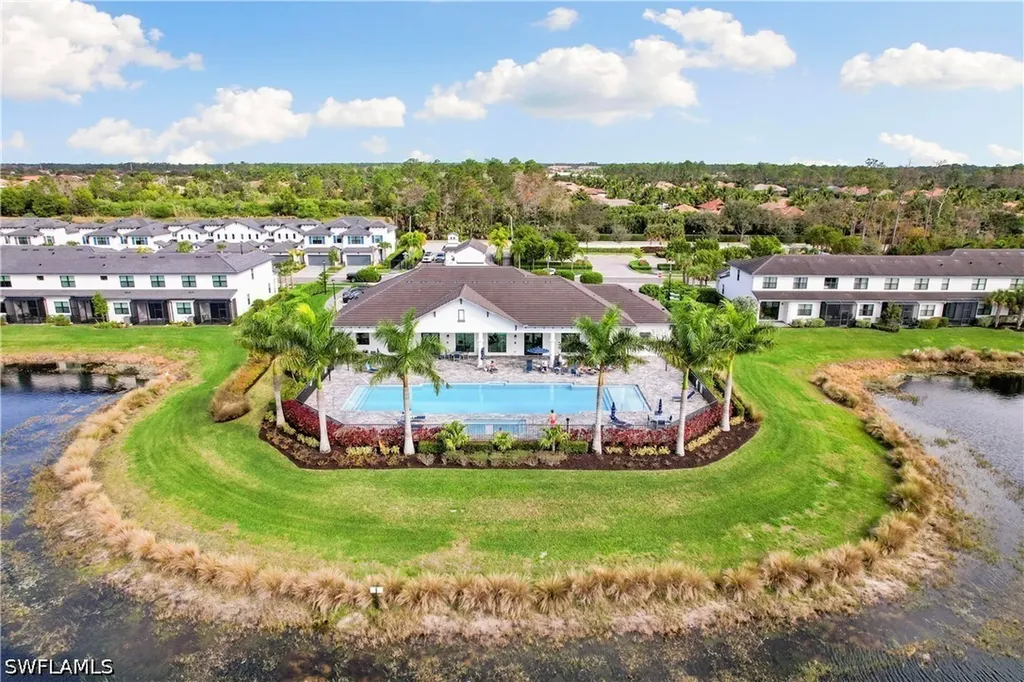 7578 Rockefeller Drive Naples FL 34119
